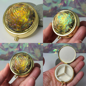 LE Multichrome Rose Storage Compact in Gold - demiflux